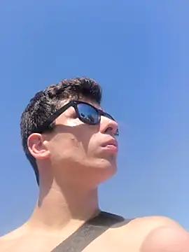 youngestOjta Show in webcam