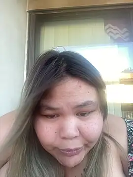 BiggtittiesX Show in webcam