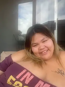 BiggtittiesX Show in webcam