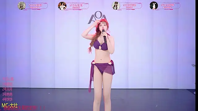 Show de AOA-001 na webcam