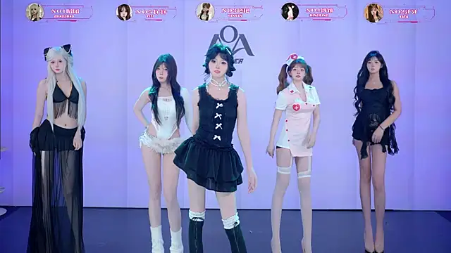 Show de AOA-001 na webcam