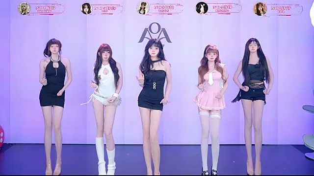 Webkamerová show AOA-001