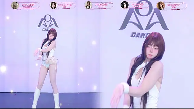 AOA-001 Webcam-Show