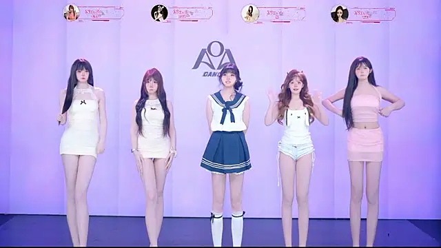 AOA-001 Webcam-Show