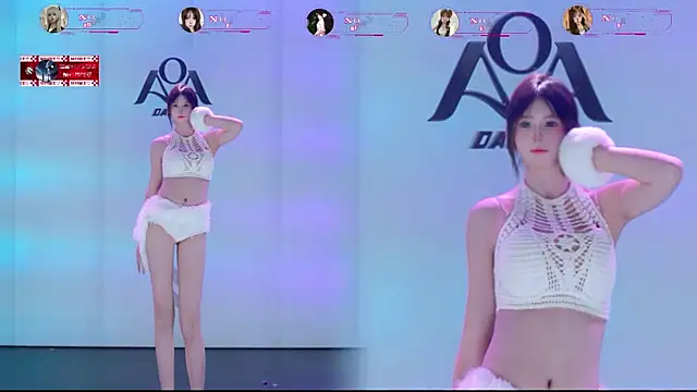 Show de AOA-001 na webcam