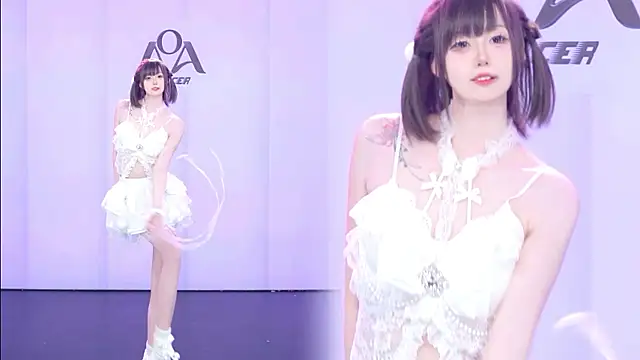 AOA-001: вебкам-шоу
