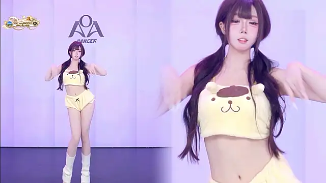 Show de AOA-001 na webcam