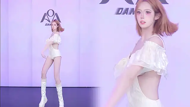 AOA-001 Webcamshow