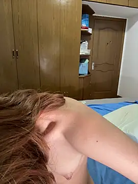yangyang520-18girl 网络视讯表演