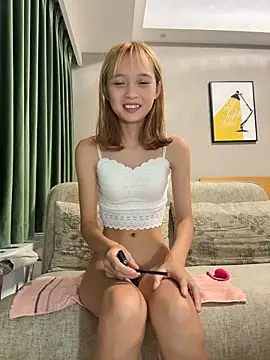 Вебкам-шоу yangyang520-18girl