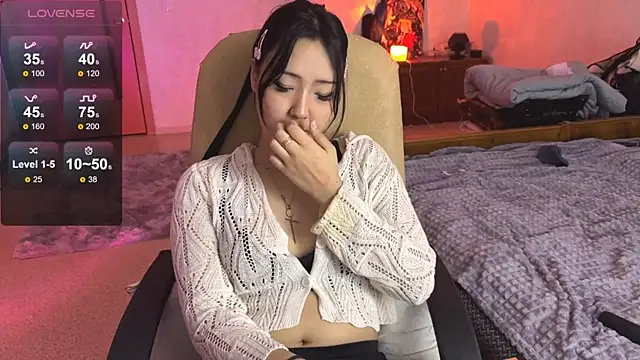 AdaJoaans 网络视讯表演