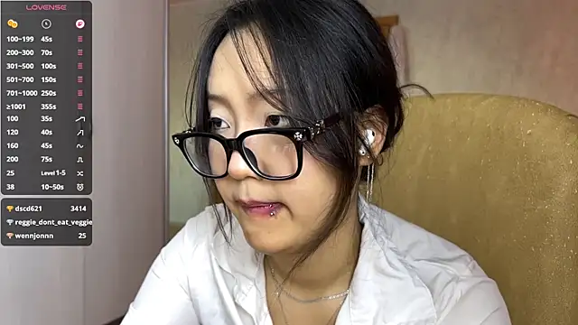 AdaJoaans Adlı Modelin Canlı XXX Sohbeti