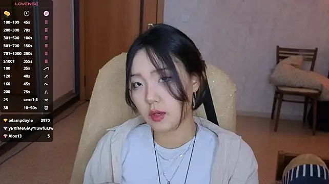 Chat +18 de AdaJoaans ao vivo