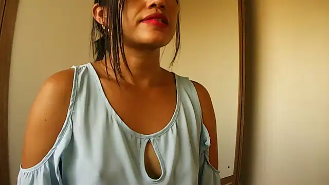 Show de Gata-Fatall na webcam