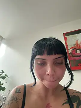 Show modela AlanaStormm na web-kameri