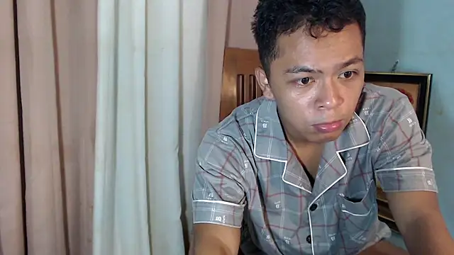 WinglessAngel21 Show Webcam