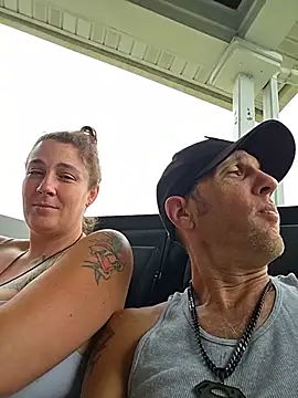 thespontaneouscouple42069's Webcam Show