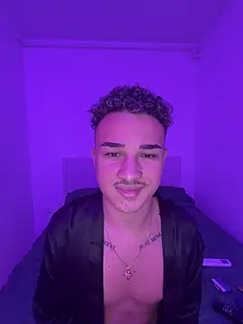 Enzo_Luxury Webcamshow