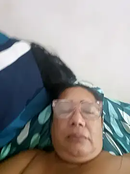 adrianahot51's Webcam Show