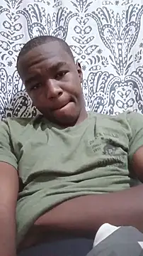 Pokazy przed kamerką – Sexxxxyboy678