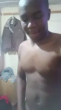 Show modela Sexxxxyboy678 na web-kameri