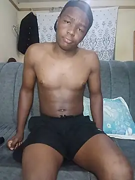 Sexxxxyboy678: διαδικτυακό σόου στην κάμερα