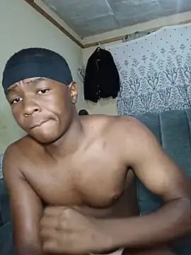 Sexxxxyboy678 网络视讯表演