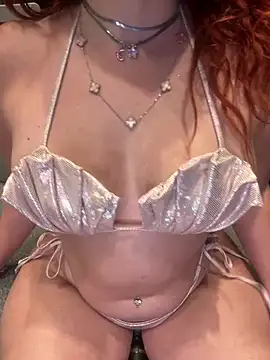 צ'אט XXX בשידור חי של MissCherryXo