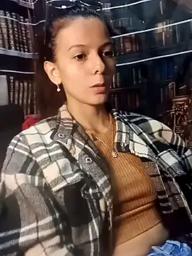 Pokazy przed kamerką – BigbuttBrooklyn_