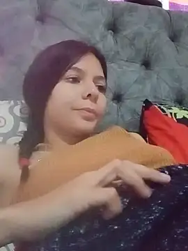 BigbuttBrooklyn_: διαδικτυακό σόου στην κάμερα