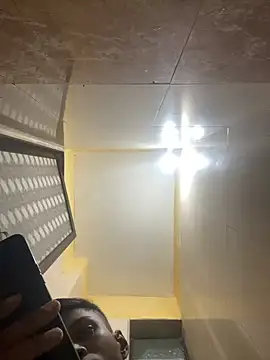 bigthickjunk Show in webcam
