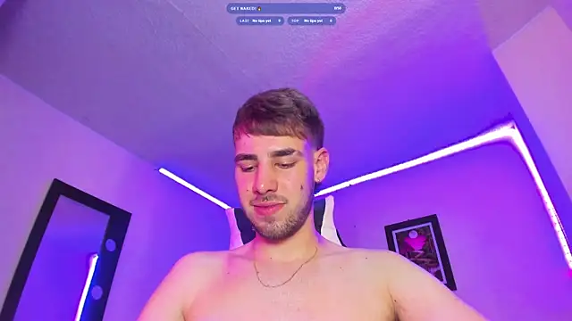 YourGirlfriendsFavorite's Webcam Show
