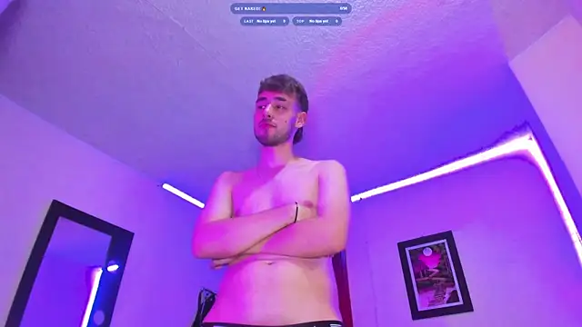 YourGirlfriendsFavorite webcam show