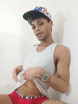 Show modela Ryan_Duppont na web-kameri