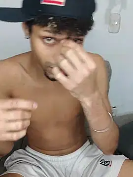 Show modela Ryan_Duppont na web-kameri
