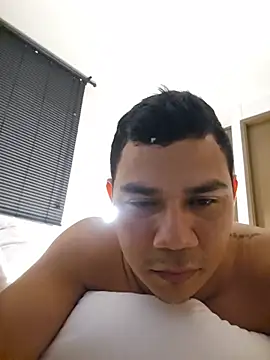 Show de Alejandroxxxof na webcam