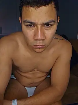 Alejandroxxxof Show in webcam