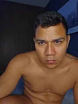 Alejandroxxxof webcam show