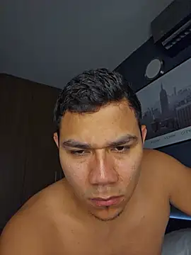 Show de Alejandroxxxof na webcam