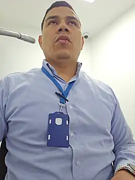 Alejandroxxxof 웹캠 쇼