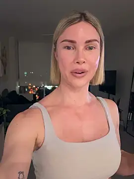 Show modela raeparks na web-kameri