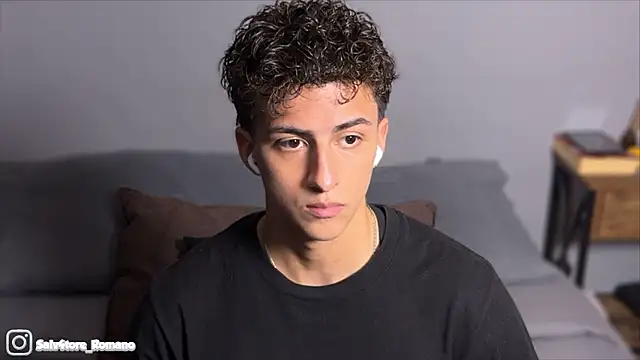salvatore_romanoo Show Webcam