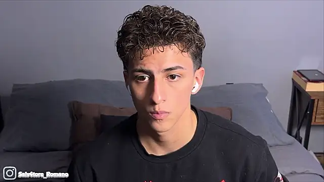 Show modela salvatore_romanoo na web-kameri