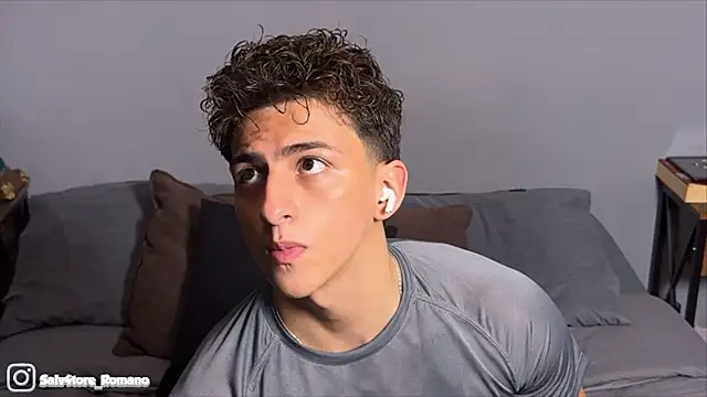 Show modela salvatore_romanoo na web-kameri