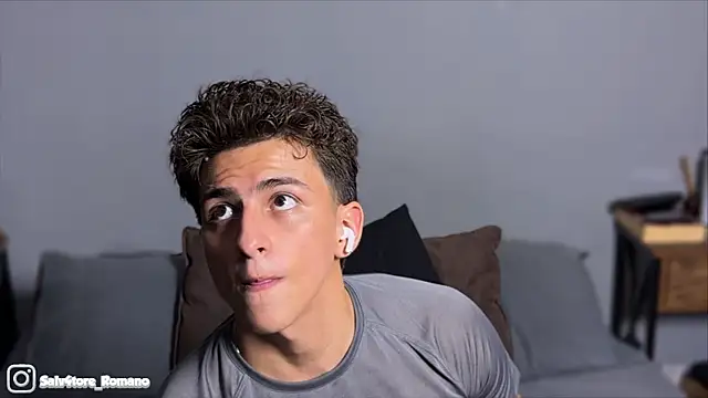 salvatore_romanoo webkamerás műsora