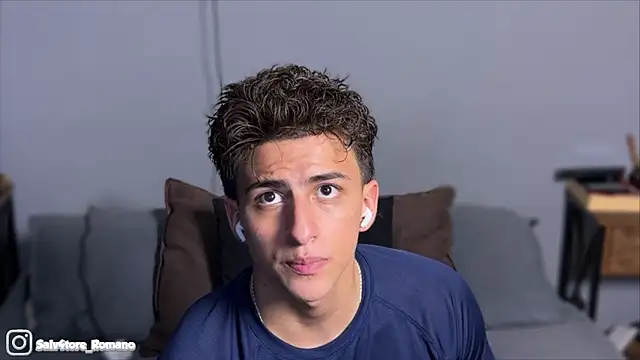salvatore_romanoo's Webcam Show
