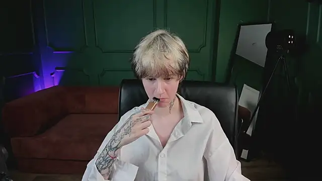 Senpai_Sins Chat XXX live