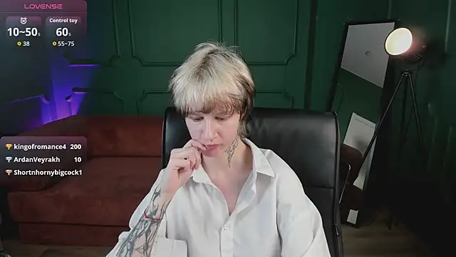 Živý XXX chat Senpai_Sins