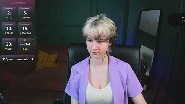 Senpai_Sins Chat XXX live