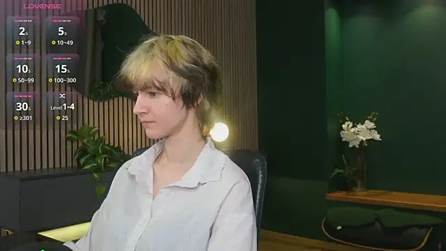 Senpai_Sins' Live XXX Chat